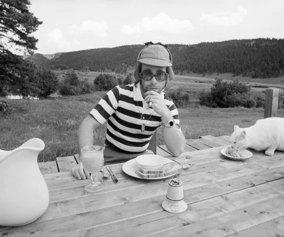 Elton John wznawia kultowy Rock of the Westies. Fani usłyszą niepublikowane nagrania