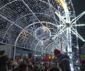 Rozbłysła świąteczna iluminacja Radomia