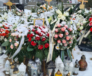  Oleszyce. Grzegorz zginął, przysypany przez kukurydzę. Morze kwiatów na jego grobie [ZDJĘCIA]