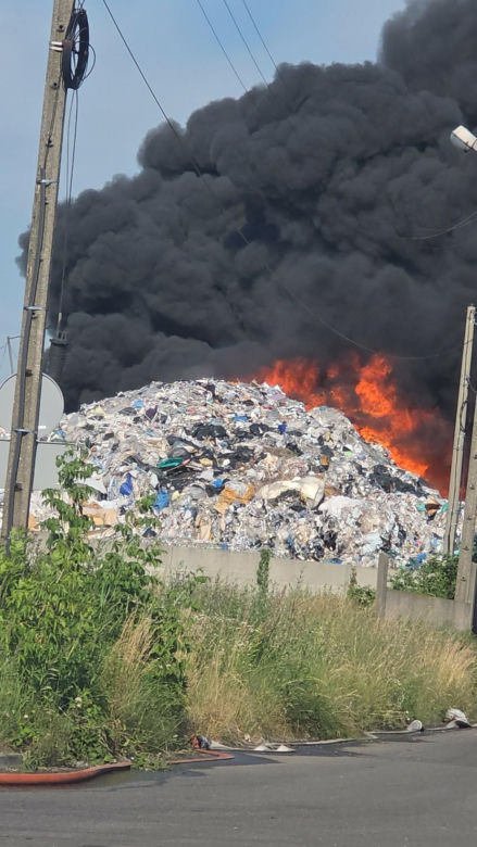 Pożar wysypiska w Chorzowie
