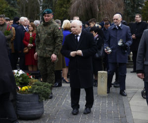 12. rocznica katastrofy smoleńskiej. Uroczystości na Powązkach Wojskowych
