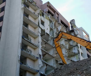 Rozbiórka Domu Marynarza - czerwiec 2020