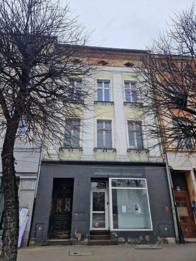 Miasto dołoży się do remontu elewacji trzech zabytkowych kamienic w Lesznie