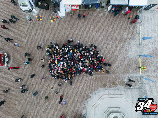 34. Finał Wielkiej Orkiestry Świątecznej Pomocy w Toruniu. Zdjęcia ze starówki