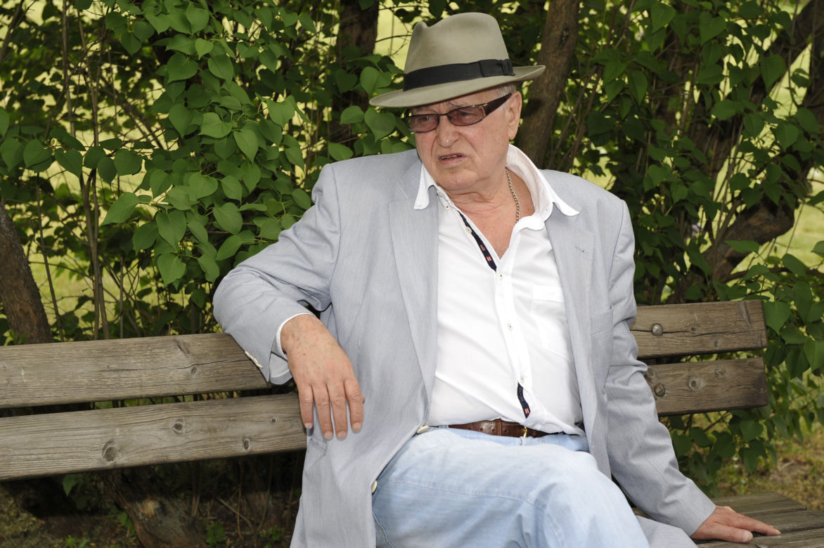 NIe żyje Jan Nowicki