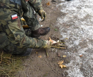 W Toruniu na siarczystym mrozie szkolą się cywile