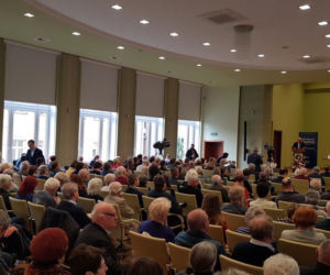 Szydło szokuje na imprezie u kumpla