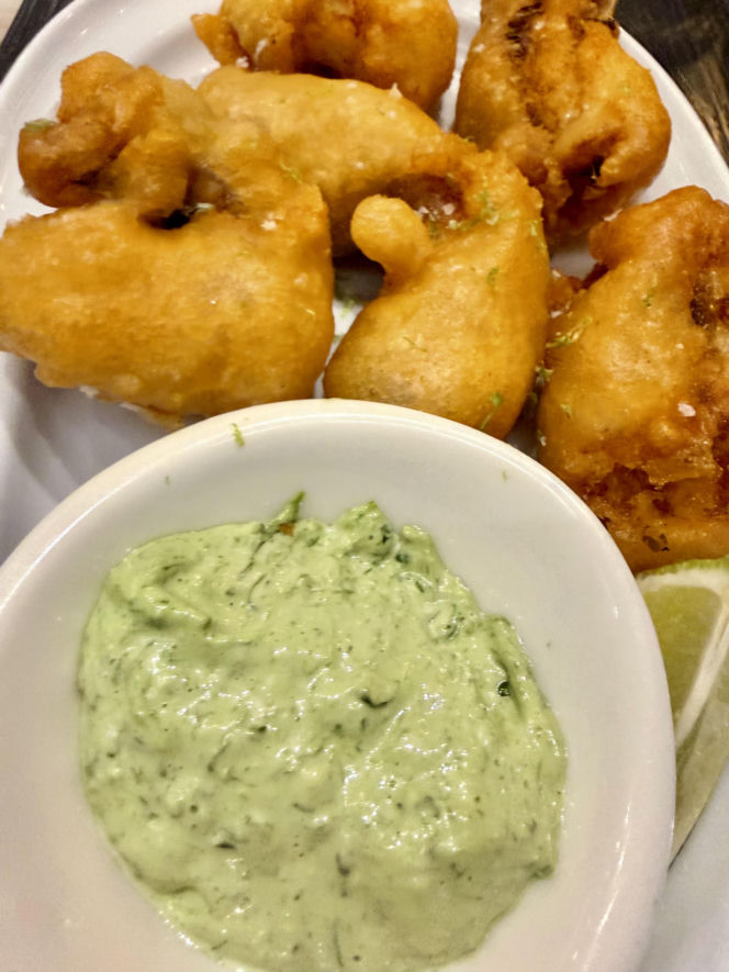 Pałasz w cieście piwnym w restauracji Peixaria