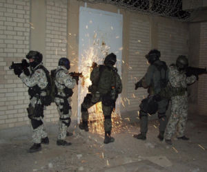 Przygotowania do pierwszej wojny GROM-u