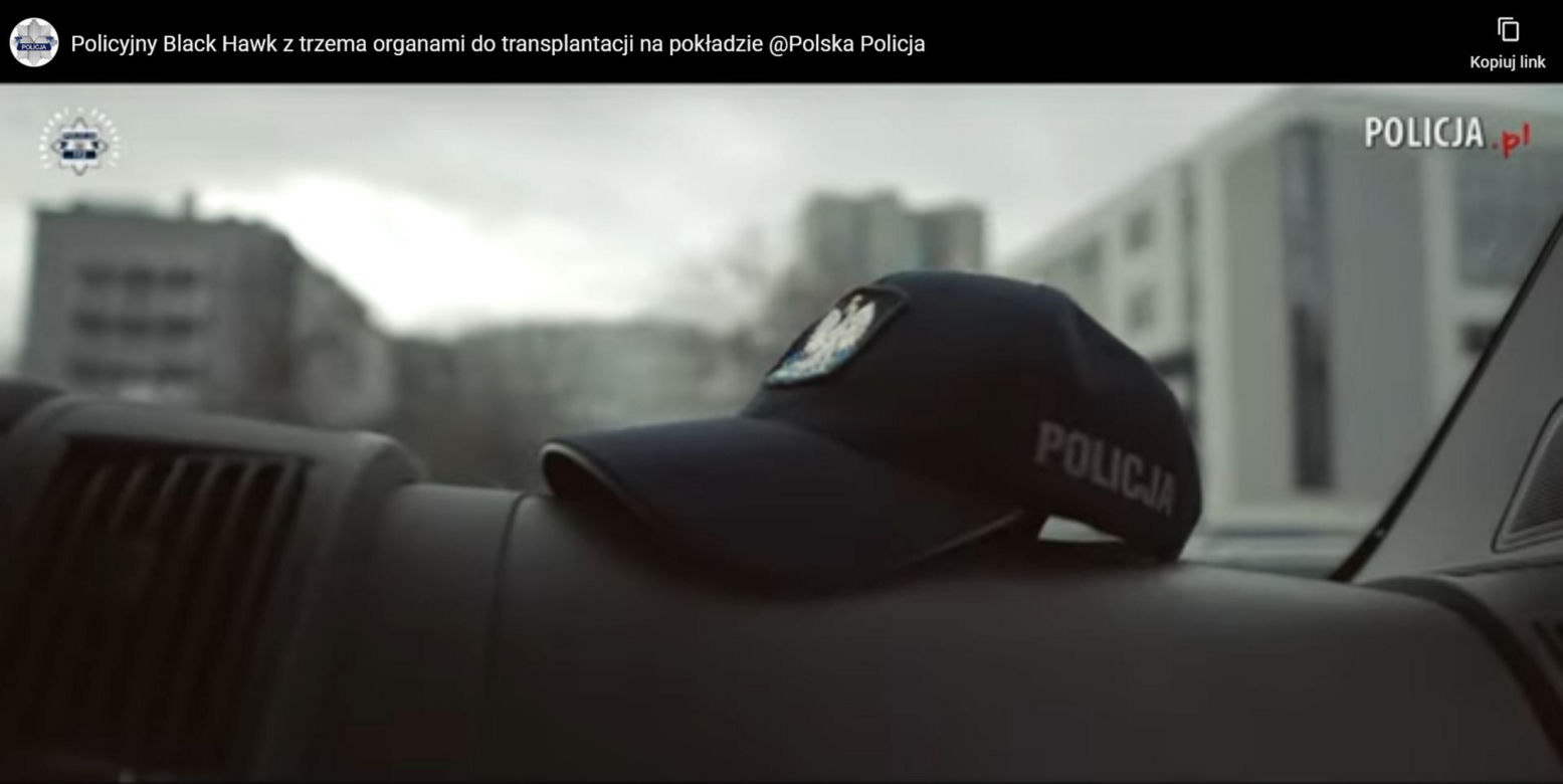 Policyjny Black Hawk w akcji. Na pokładzie śmigłowca narządy do przeszczepu