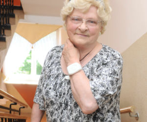 Elektronika pomaga seniorom