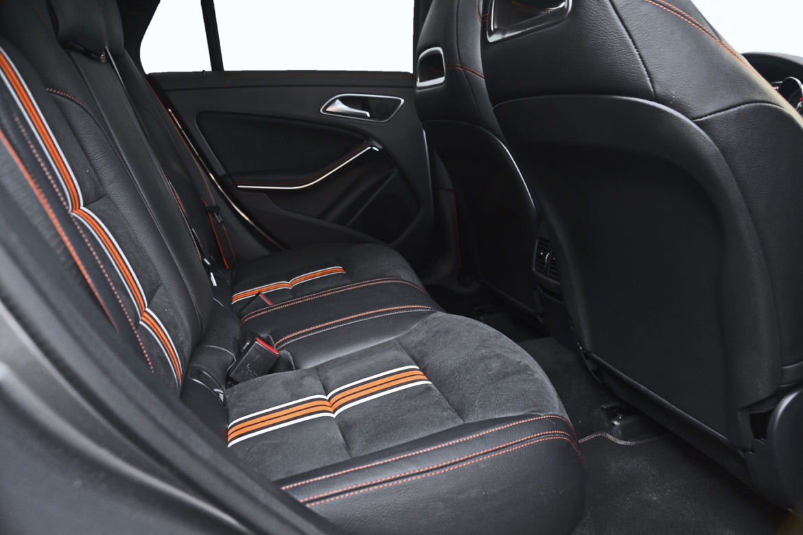 Mercedes-Benz CLA200 Shooting Brake OrangeArt