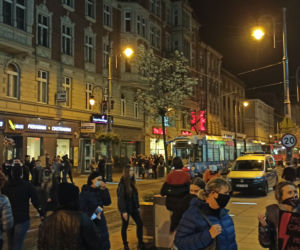 Protest kobiet w Katowicach. Ponad 20 tysięcy osób demonstrowało na rynku i katowickich ulicach. Takich tłumów Katowice jeszcze nie widziały [ZDJĘCIA, WIDEO]