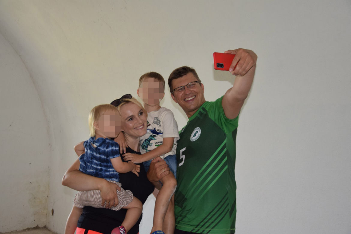 Marcin Warchoł z rodziną