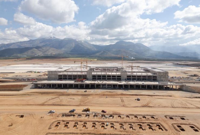 Budowa nowego lotniska na Krecie w Kastelli