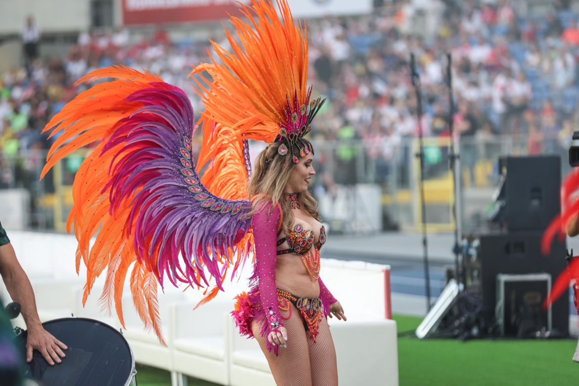 Kibice na meczu gwiazd Polska - Brazylia na Stadionie Śląskim