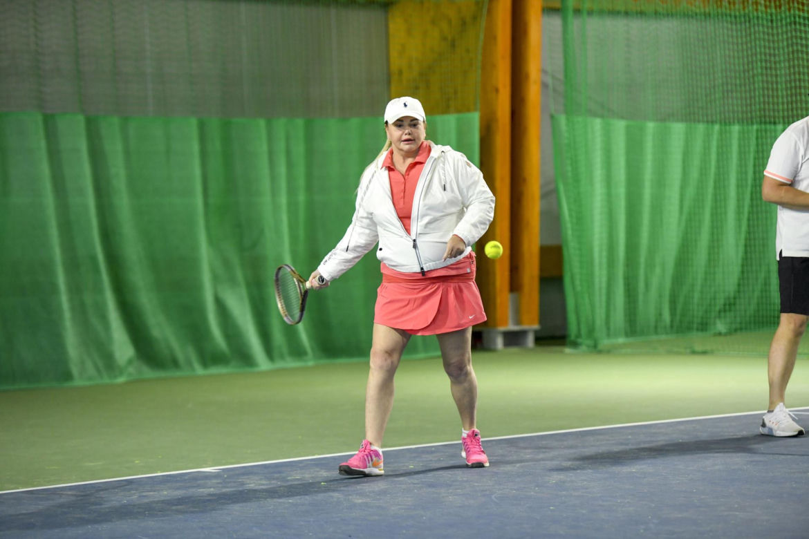Katarzyna Niezgoda i ukochany rozgrzali kort! Spódniczka kusa, za to mimika "na bogato"