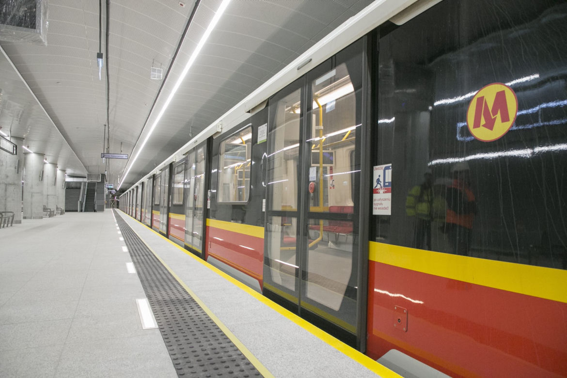 Metro kursuje od 25 lat