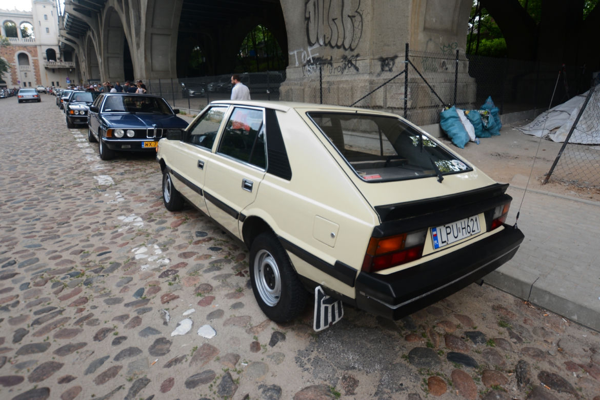 Klasyczne auta na spotkaniu Youngtimer Warsaw