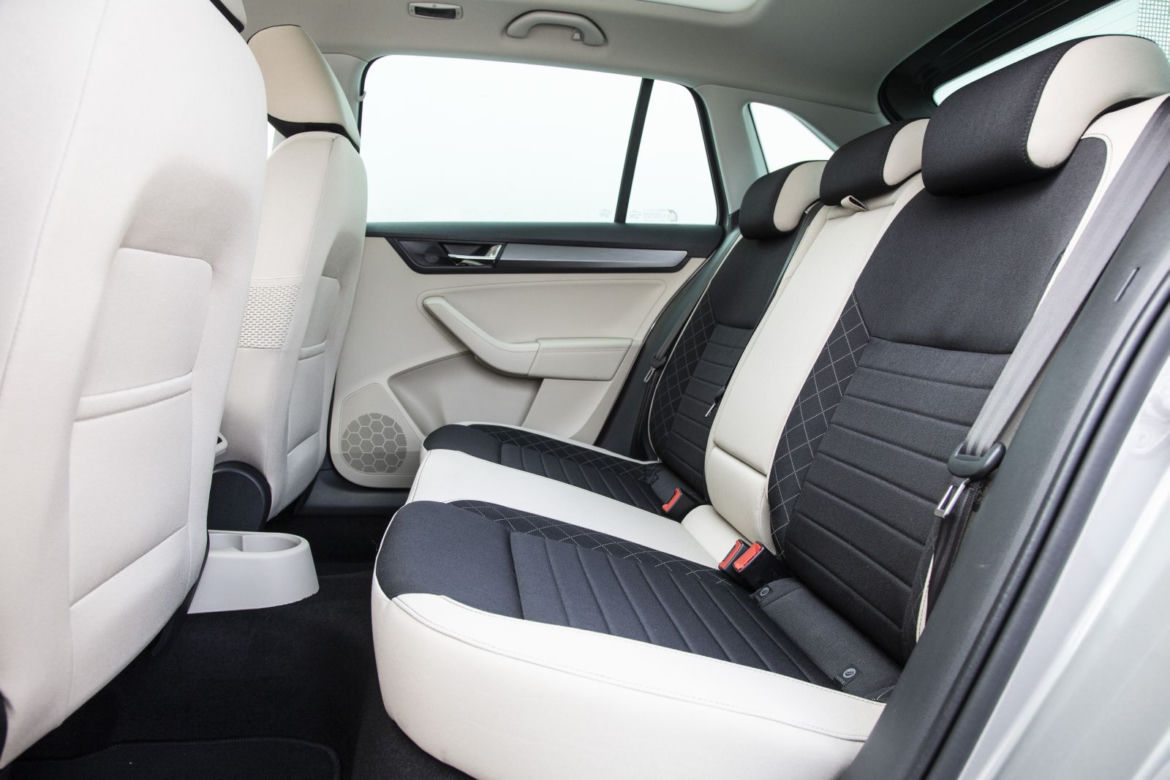 Skoda Rapid Spaceback 1.0 TSI 110 KM 6MT