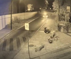 Ukradli motocykl, bo nie chcieli iść pieszo. Nocny pościg zakończony w słupie!
