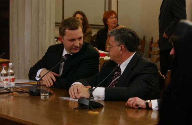 5 kwietnia był końcem legendarnej komisji śledczej. Tak badano aferę Rywina