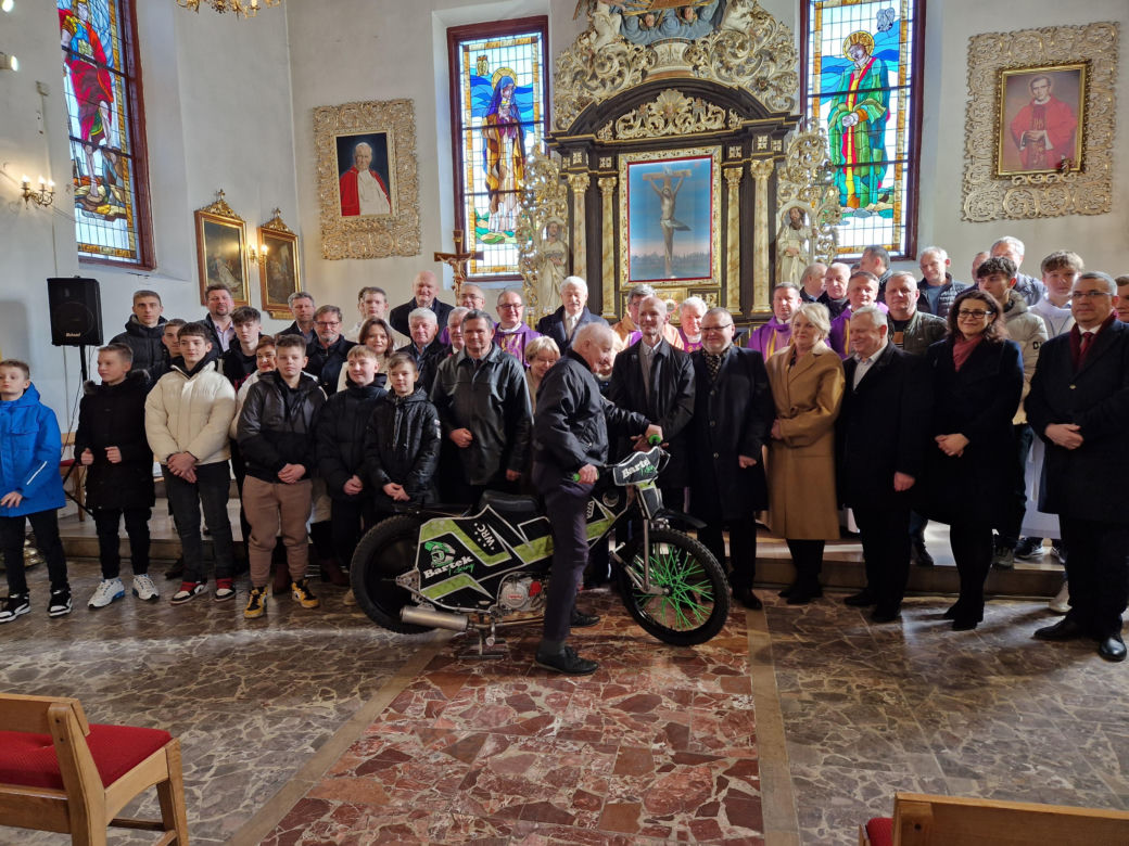 Msza Święta w Górsku. Modlili się o udany sezon żużlowy