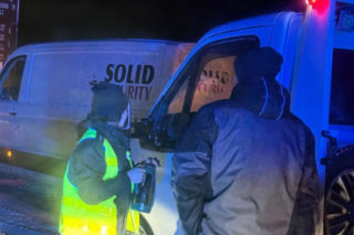 Polska sparaliżowana przez śnieg! Zamknięte drogi wojewódzkie, utrudnienia na S7 i kolei