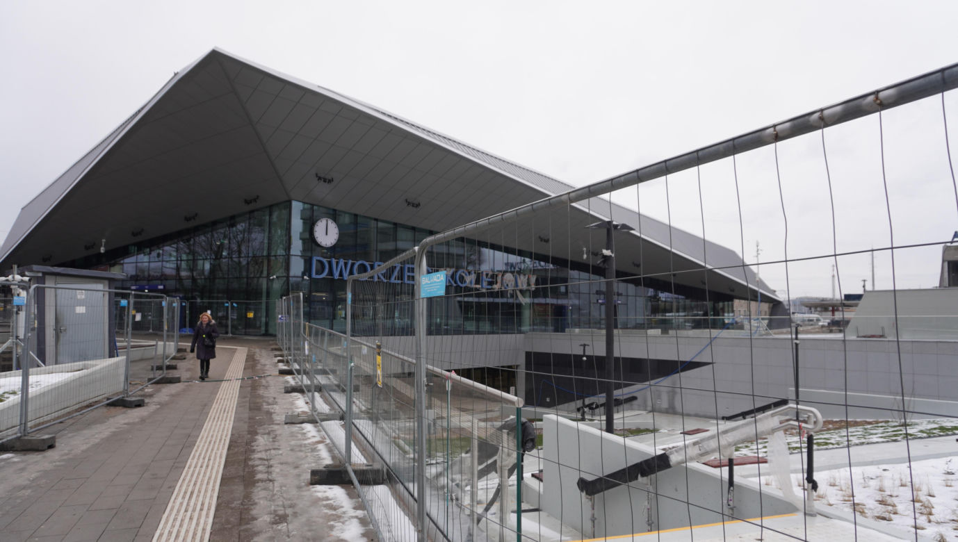 Nowy dworzec PKP w Olsztynie zostanie udostępniony w styczniu. Na jakim etapie są prace? [ZDJĘCIA]