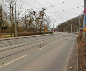 Nieaktualne oznakowanie zniknęło z ulicy Arkońskiej