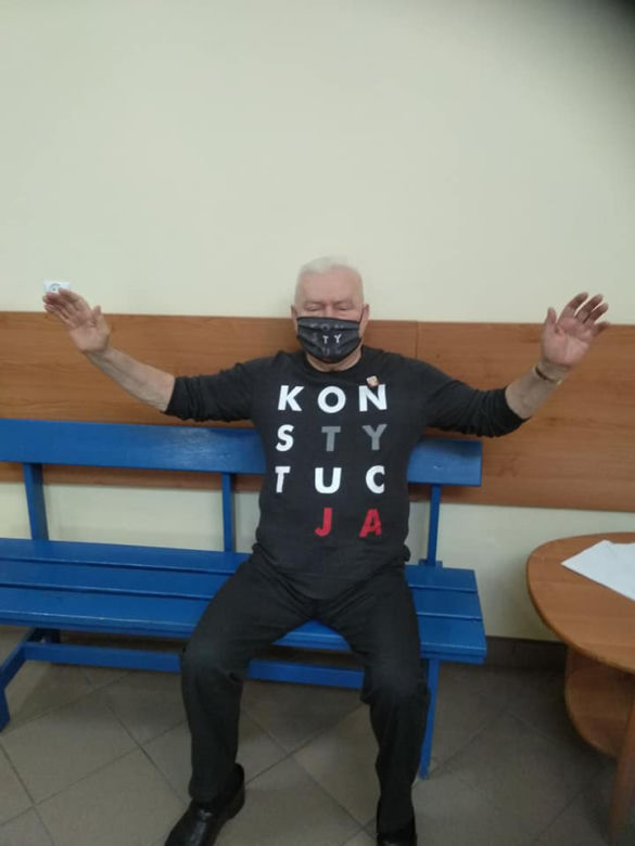 Pokonał komunizm pokona wirusa