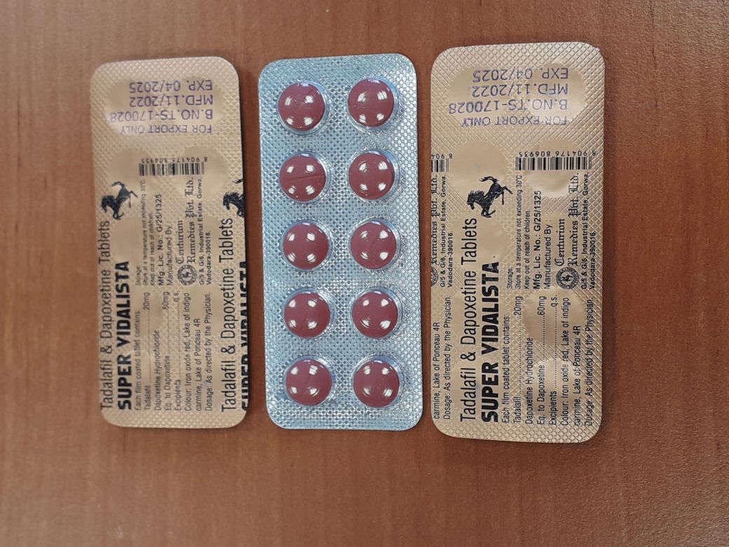 Podróbki, pseudoleki i narkotyki przechwycone przez KAS