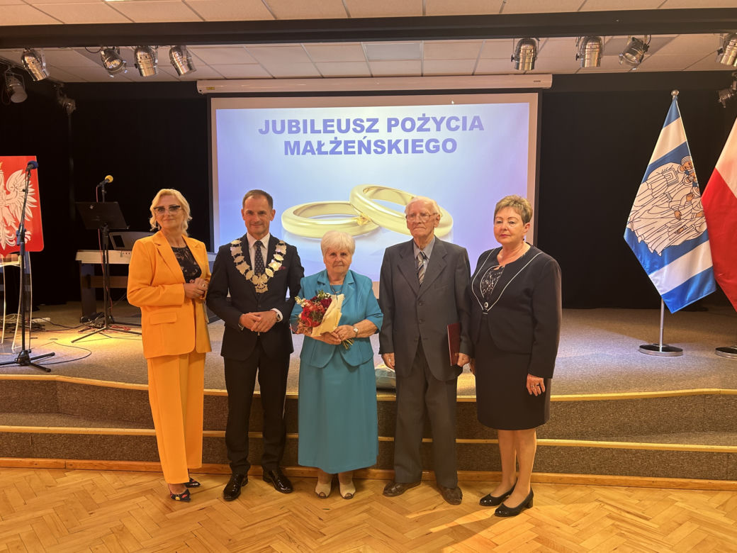 25 par świętowało swój jubileusz małżeński, a wśród nich rekordziści