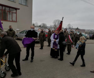 Dąbrowa Białostocka. Pogrzeb 15-letniej Wiktorii, która zginęła w tragicznym wypadku
