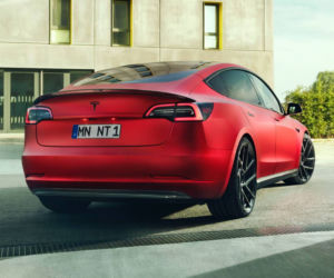 Tesla Model 3 po tuningu Novitec