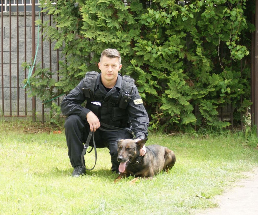 Policjant z żelaza. Uratował człowieka z pożaru i wrócił do pracy