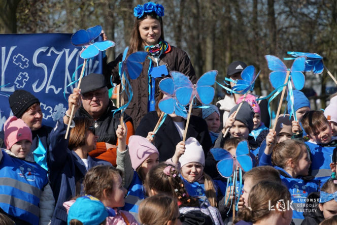 8. Niebieski Bieg Stowarzyszenia „Labirynt” w Łukowie - ZDJĘCIA cz. 1