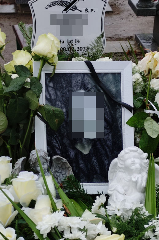 Grób tragicznie zmarłej 14-latki. Całe Wierzchosławice płaczą po jej śmierci