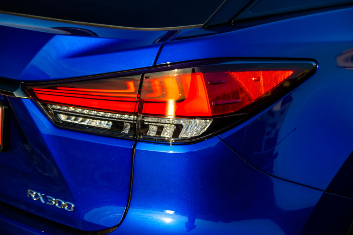 Lexus RX lifting 2020