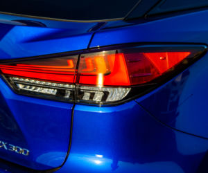 Lexus RX lifting 2020