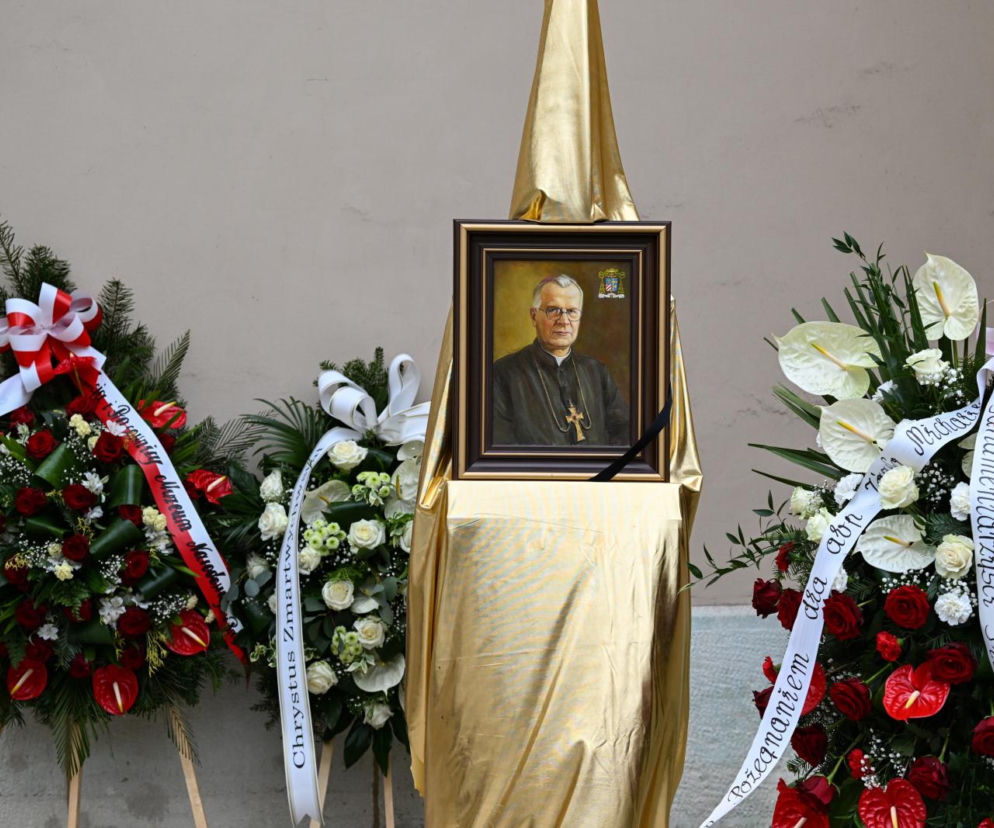 Tłumy żegnały abp. Józefa Michalika. Kardynał Dziwisz przewodniczył mszy