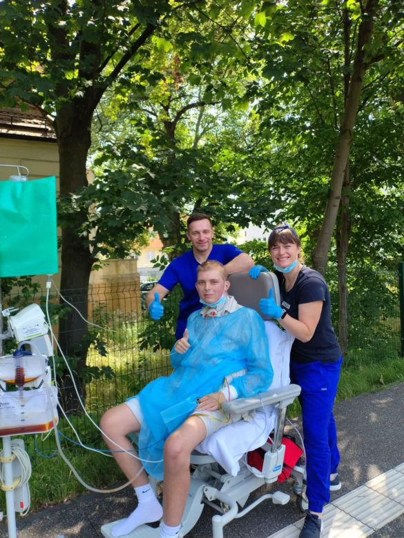 Kacpra prawie wykończyła grypa. Dostał nowe płuca i dzięki temu dożył do swojej "osiemnastki"