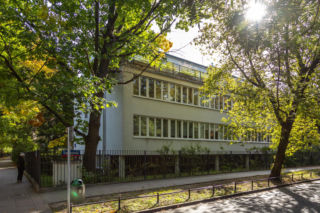 Wciąż jest nowoczesny, a ma już 90 lat. Dom projektu Syrkusów, na wskroś modernistyczny