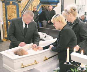 Gdy Kacperek płakał mąż topił go w brodziku