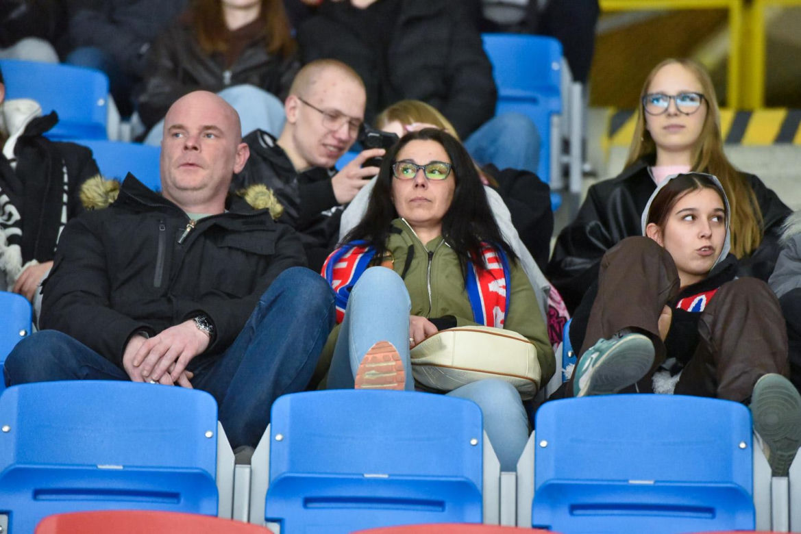 KH Energa Toruń - Unia Oświęcim 4:1, zdjęcia kibiców i zawodników z meczu nr 6
