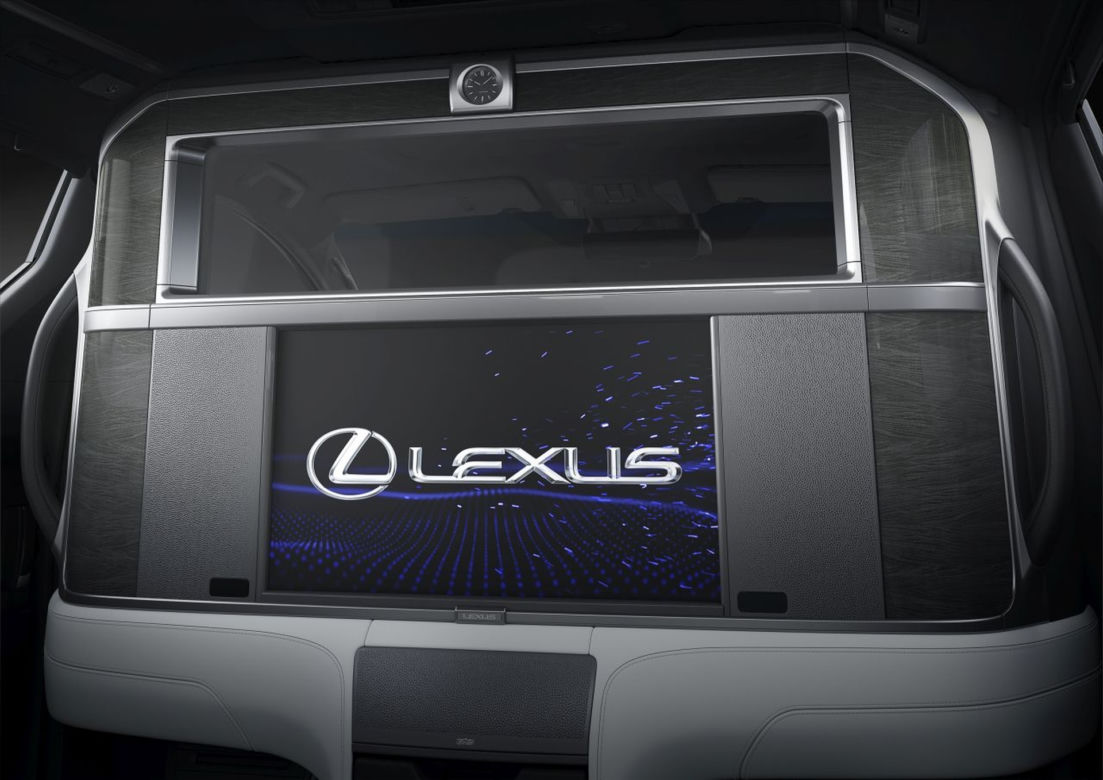 Lexus LM 