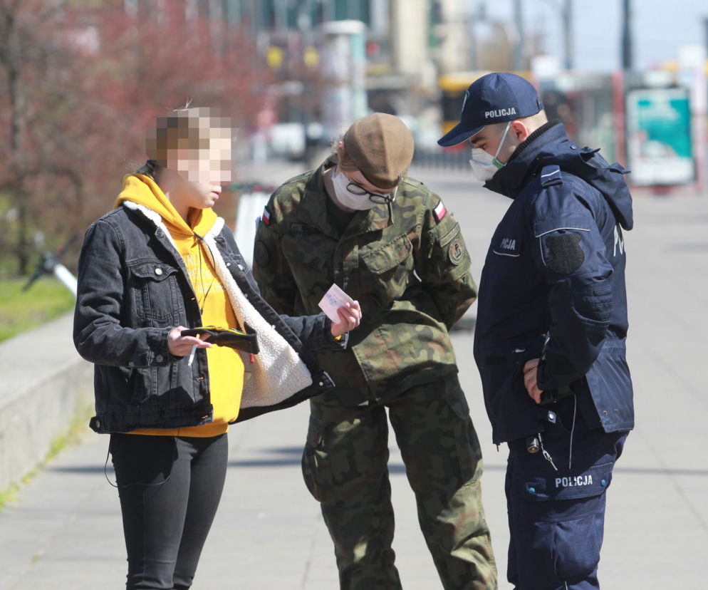 Tak warszawiacy reagują na nakaz noszenia maseczek