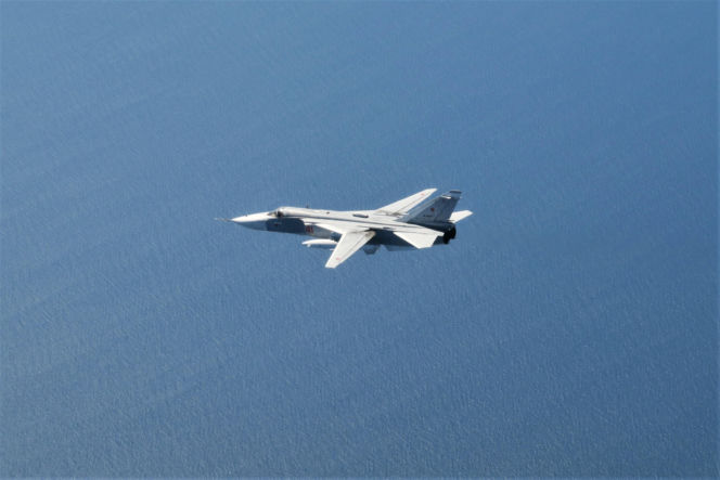 Rosyjski Su-24M nad Bałtykiem