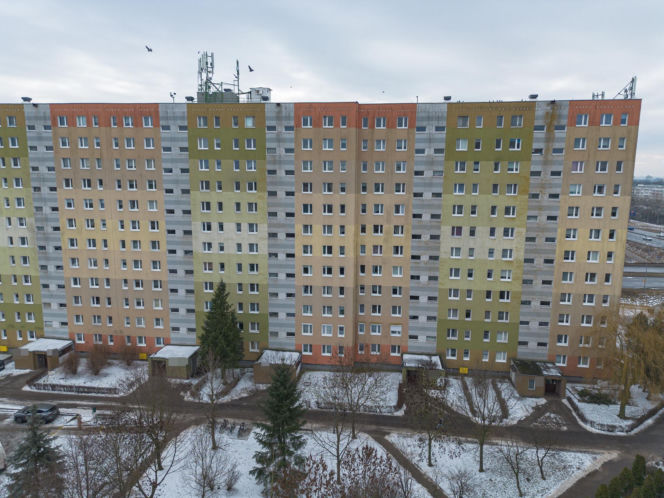 Zwłoki seniora kilka lat leżały w mieszkaniu