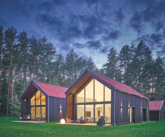 Bliźniaki, które dają prywatność. Architektoniczna hybryda